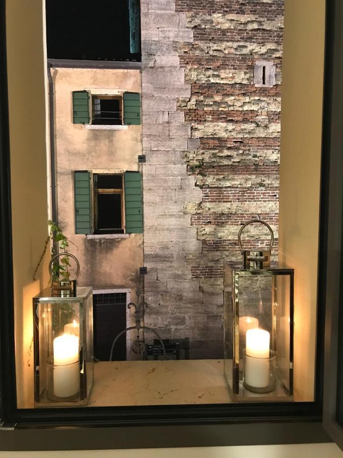 Suite La Castellana Тори дел Бенако Екстериор снимка